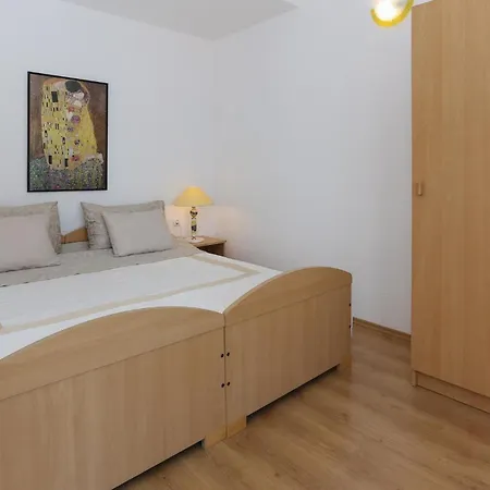 Put Vlaka Ii Daire Trogir